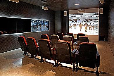 前Xbox副总裁：微软搞Xbox掌机完全没意义 Xbox应专注游戏而非硬件